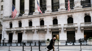 Wall Street ouvre en baisse malgr&eacute; un bon rapport sur l'emploi