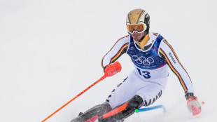 Slalom-Ass Stra&szlig;er weit zur&uuml;ck