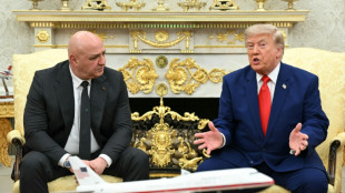 Trump advierte que "no ha terminado" con Ir&aacute;n tras la intensificaci&oacute;n de los ataques