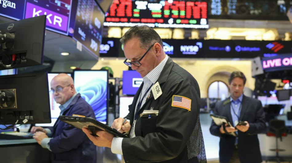 Wall Street ouvre sans grand entrain, les yeux riv&eacute;s sur le Moyen-Orient