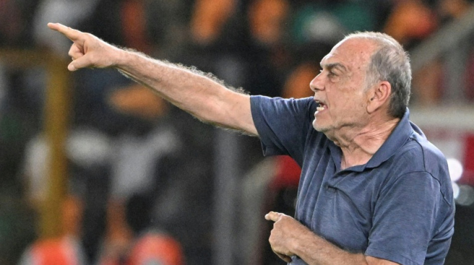 Zambia and former Chelsea manager Grant part ways