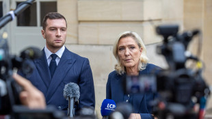 Le Pen, 'ora basta, la farsa è durata abbastanza'