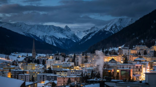 Von der Leyen und Macron reden beim Weltwirtschaftsforum in Davos