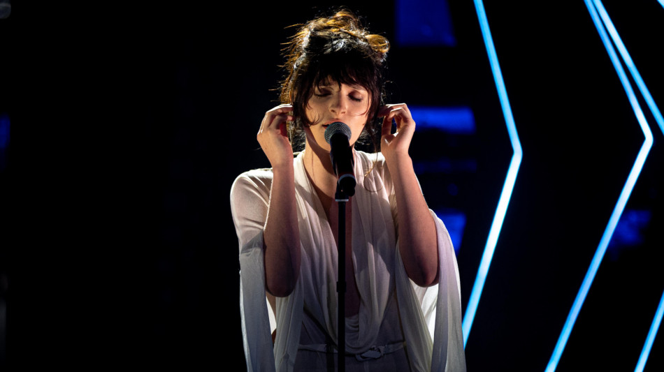 Cast del Festival al completo, Angelica Bove e Nicol&ograve; Filippucci vincono Sar&agrave; Sanremo