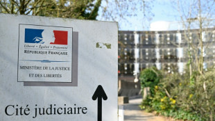 D&eacute;charges sauvages de Nestl&eacute;: les parties civiles demandent des analyses compl&eacute;mentaires