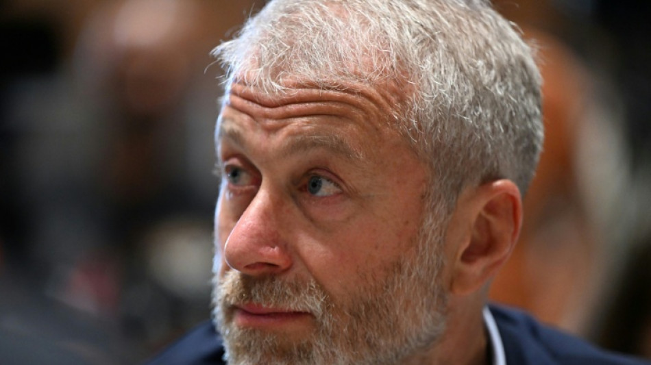 Starmer pressiona Abramovich a transferir dinheiro da venda do Chelsea para Ucr&acirc;nia