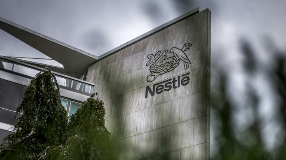 Nestlé kündigt Stellenabbau an - Aktienkurs steigt 