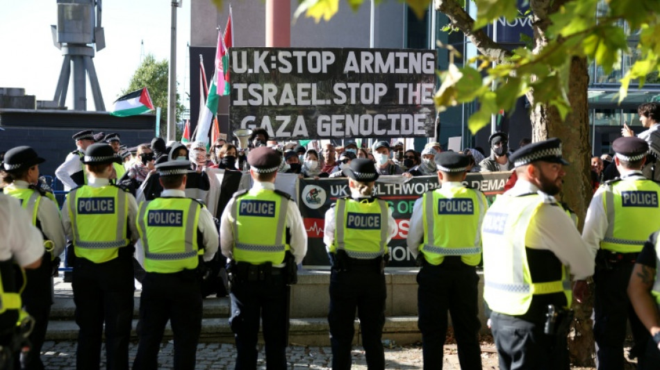 Hunderte pro-palästinensische Demonstranten bei britischer Rüstungsmesse