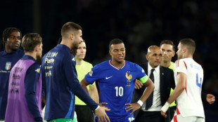 França perde em casa para a Itália (3-1) na estreia na Liga das Nações