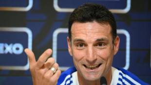 Messi ser&aacute; titular em amistoso contra Z&acirc;mbia, anuncia Scaloni