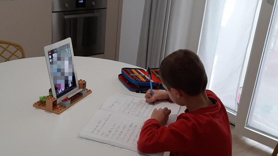 Esperti, bambini a rischio con l'esposizione precoce al digitale