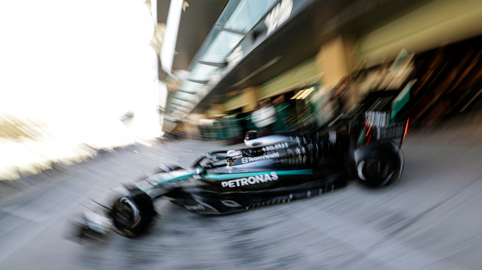 F1: test Abu Dhabi; Crawford su Aston Martin è il più veloce, Norris chiude 12/o