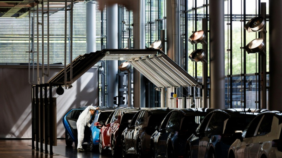 Autoindustrie warnt vor Arbeitsplatzverlust in Deutschland - und fordert Reformen