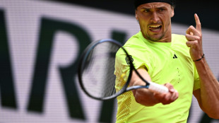 Auftakt nach Maß: Zverev spaziert in die zweite Runde