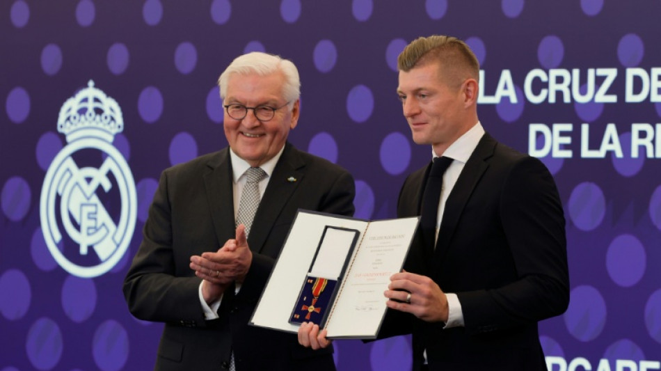 "Deutsch-spanische Fu&szlig;ball-Legende": Steinmeier ehrt Toni Kroos mit Bundesverdienstkreuz