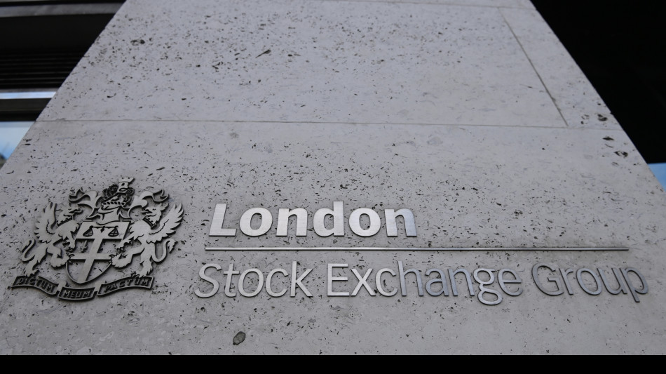 Borsa: l'Europa conclude in marginale calo, Londra -0,2%