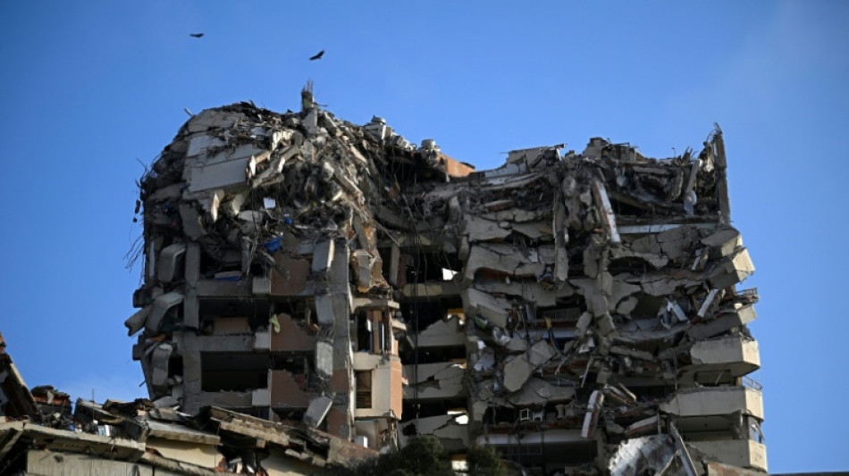 Venezuelans search, suffer one week after deadly quakes  