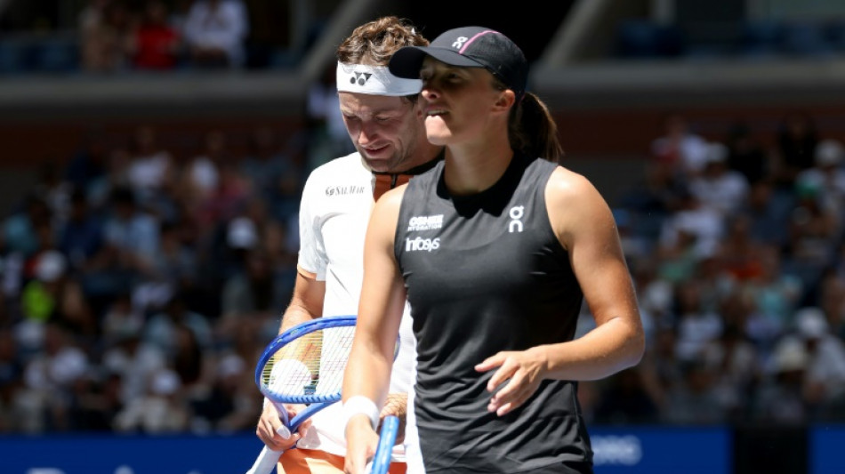 Sem descanso, Swiatek estreia com vitória nas duplas mistas do US Open