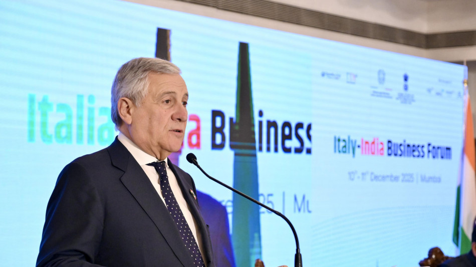 Tajani, 'Italia favorevole al congelamento degli asset sine die'