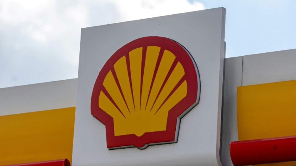 Shell's net profit jumps despite lower oil prices