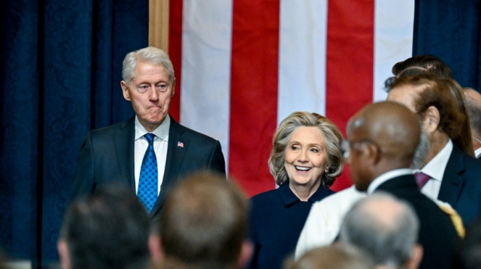 Bill et Hillary Clinton assignés à comparaître au Congrès dans l'affaire Epstein