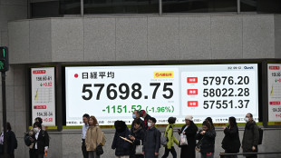 Borsa: Asia rimbalza, Europa alla prova con future in calo