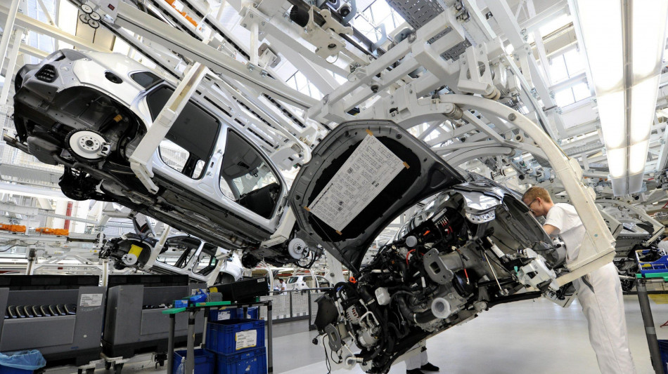 Produzione industriale tedesca in calo oltre le stime, -1,9%