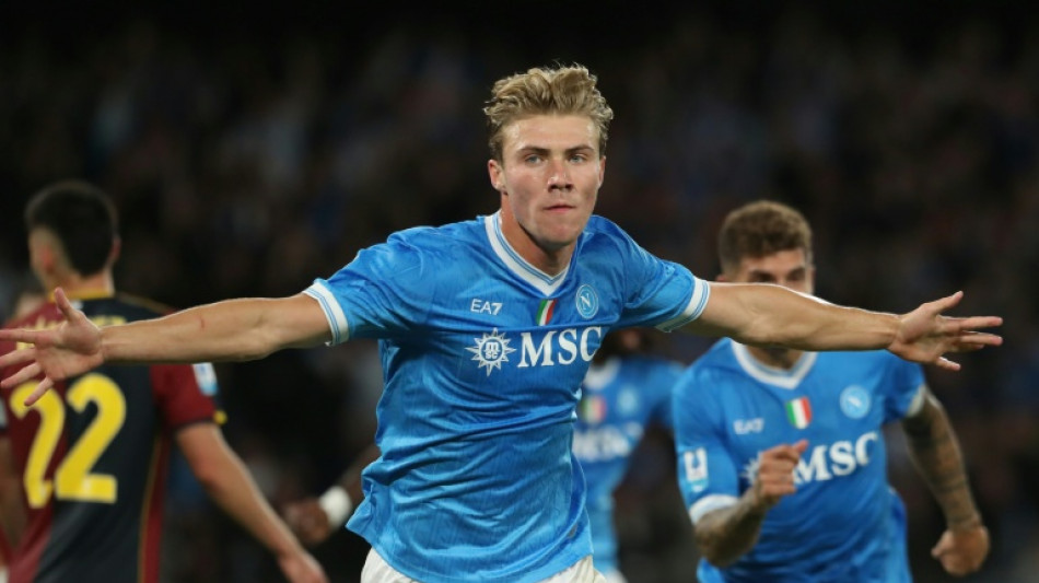 Napoli e Roma vencem e dividem liderança da Serie A; Juve empata com Milan