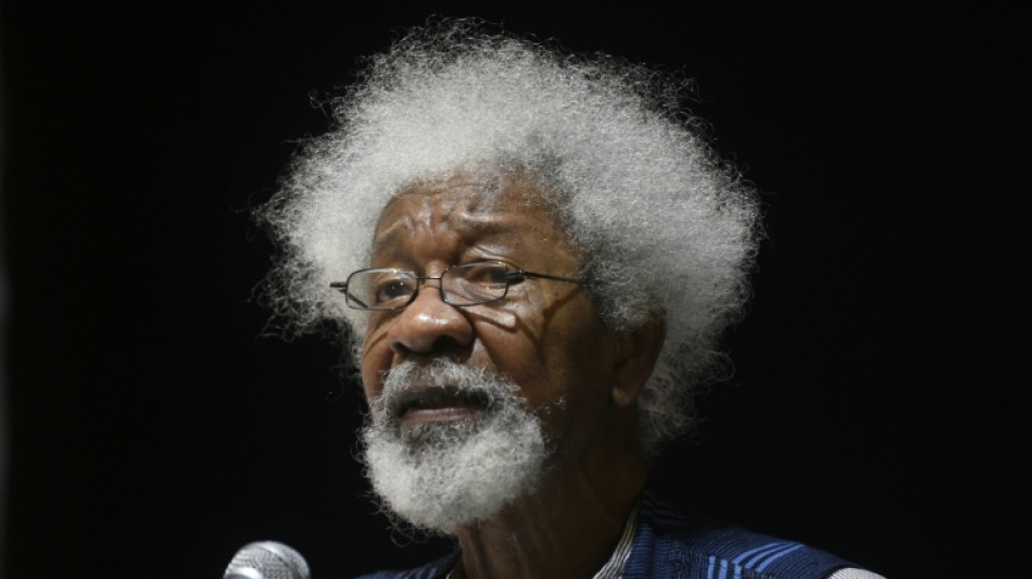 US revokes visa for Nigerian Nobel laureate Wole Soyinka