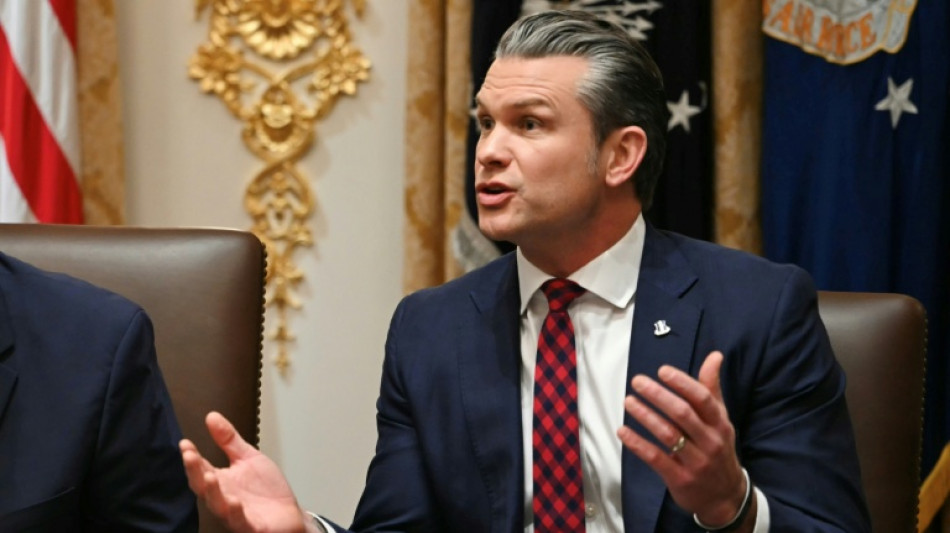 Washington ne fait "que commencer" &agrave; couler des embarcations du narcotrafic, dit le chef du Pentagone