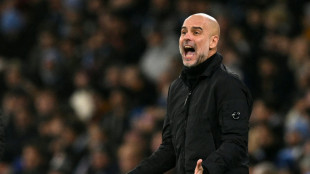 Guardiola manifesta solidariedade &agrave;s v&iacute;timas de conflitos em todo o mundo