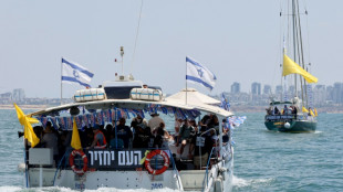 Hilferuf für Hamas-Geiseln: Angehörige mit Booten auf dem Weg zum Gazastreifen