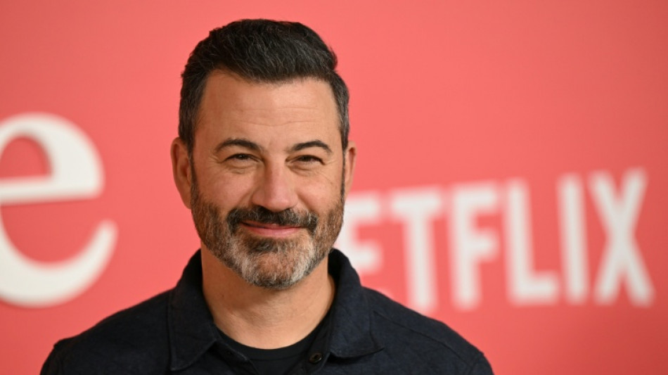 Programa do comediante Jimmy Kimmel voltará ao ar nesta 3ª feira nos EUA