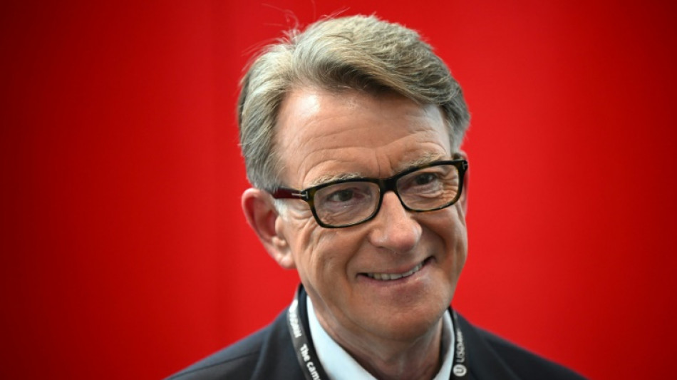 Embaixador britânico nos Estados Unidos é destituído por vínculos com Epstein