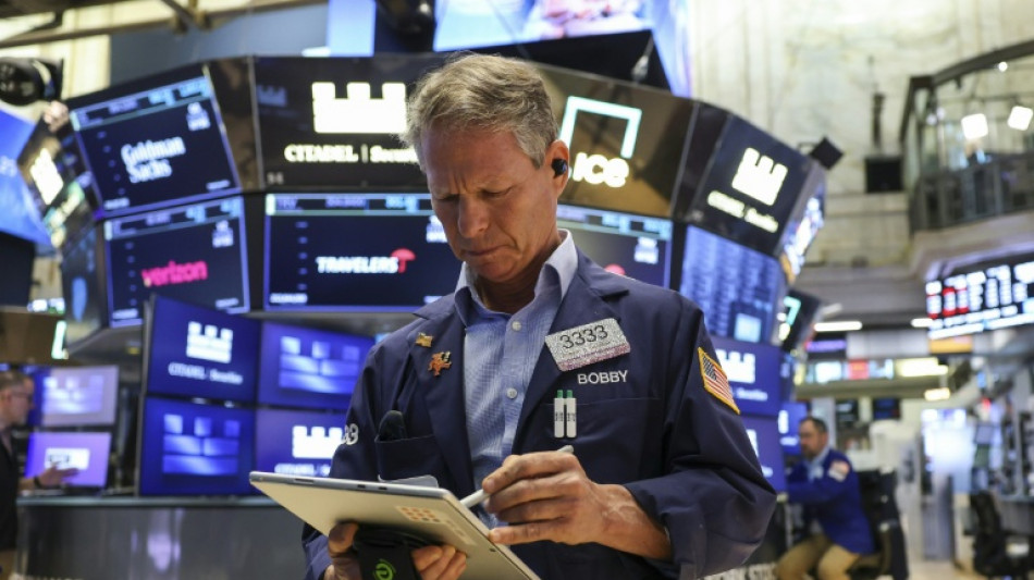 Bourses en berne et taux am&eacute;ricains en hausse apr&egrave;s le rapport sur l'emploi aux Etats-Unis