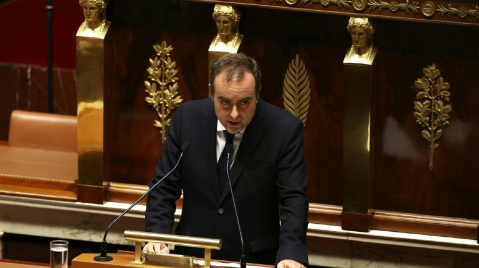 Lecornu suspend la réforme des retraites, le PS écarte pour l'instant la censure