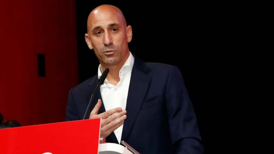 Baiser forc&eacute;: la F&eacute;d&eacute;ration demande la d&eacute;mission de Rubiales, la justice ouvre une enqu&ecirc;te pr&eacute;liminaire