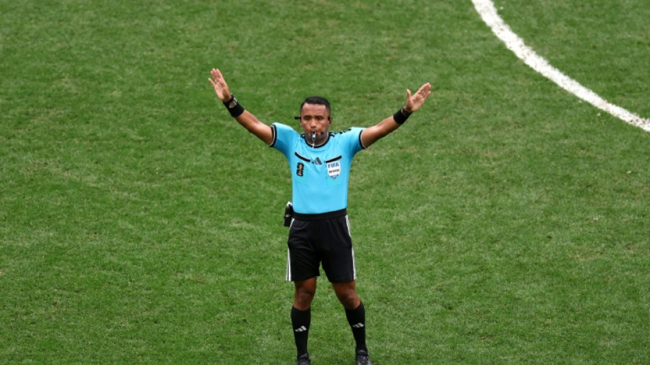 &Aacute;rbitro que aplicou 'Lei Vini Jr.' apitar&aacute; semifinal da Copa entre Espanha e Fran&ccedil;a