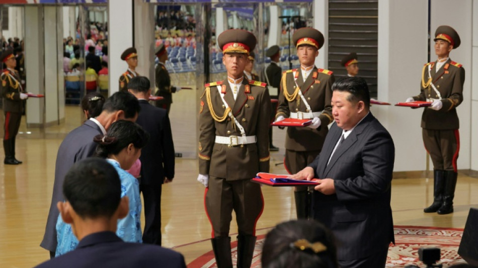 Kim tröstet Familien von im Kampf für Russland getöteten nordkoreanischen Soldaten