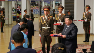 Kim tröstet Familien von im Kampf für Russland getöteten nordkoreanischen Soldaten