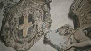 El restaurador borra el pol&eacute;mico fresco con el rostro de Giorgia Meloni