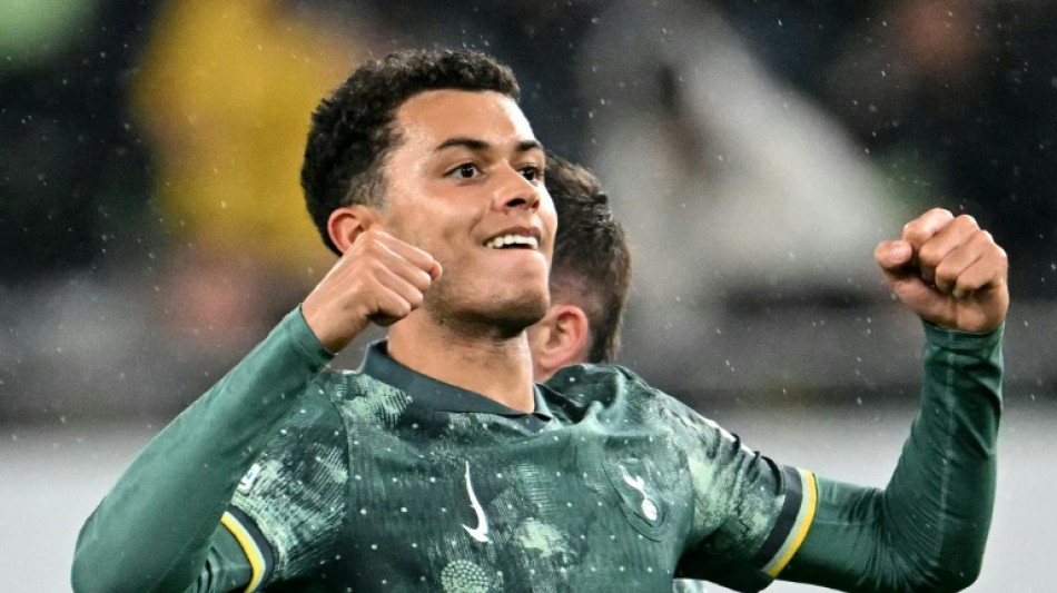 Tottenham vence Ferencvaros fora de casa (2-1) na 2ª rodada da Liga Europa