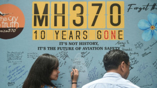 Les recherches du vol MH370 disparu vont reprendre fin d&eacute;cembre, annonce la Malaisie
