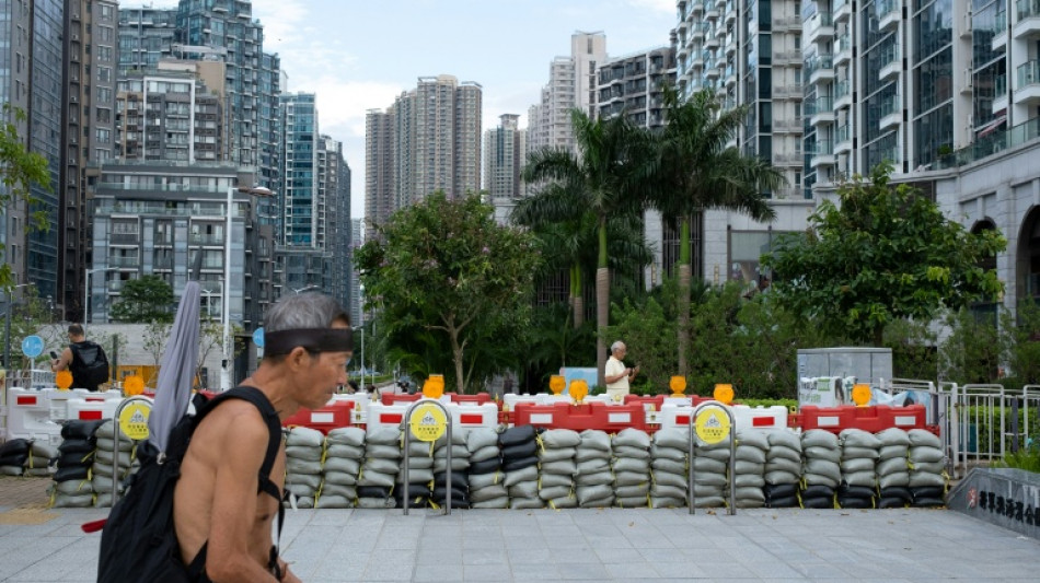 China se prepara para a passagem do supertufão Ragasa