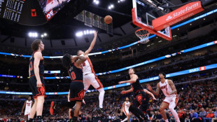 Heat scorch Bulls to keep playoff dream alive