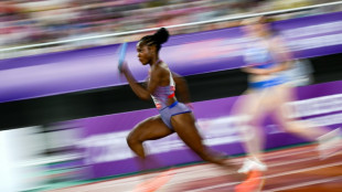 Eduan, Simbine shine at world relays