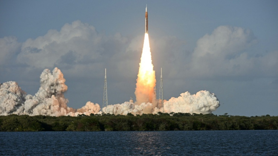 Historischer Flug zum Mond: Rakete von Mission Artemis 2 gestartet