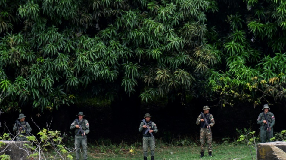 Krise mit USA: Venezuela verstärkt Militärpräsenz an Grenze zu Kolumbien