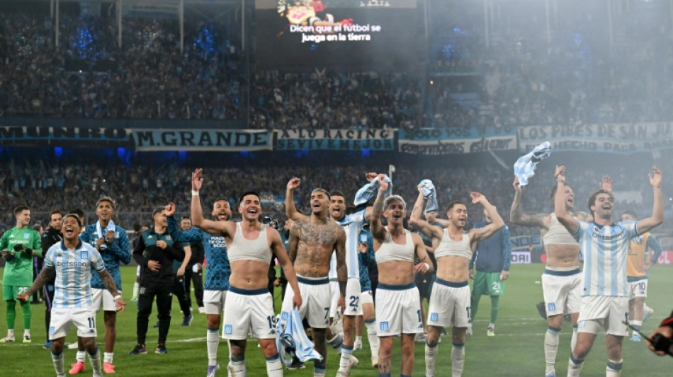 Racing vence Vélez (1-0) e é o primeiro semifinalista da Libertadores