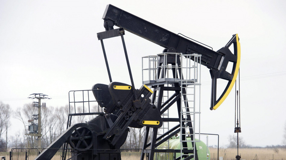 Il petrolio chiude in rialzo a New York a 62,26 dollari